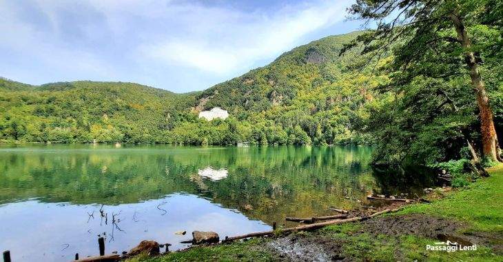 Laghi di Monticchio Vulture Basilicata natura maggio